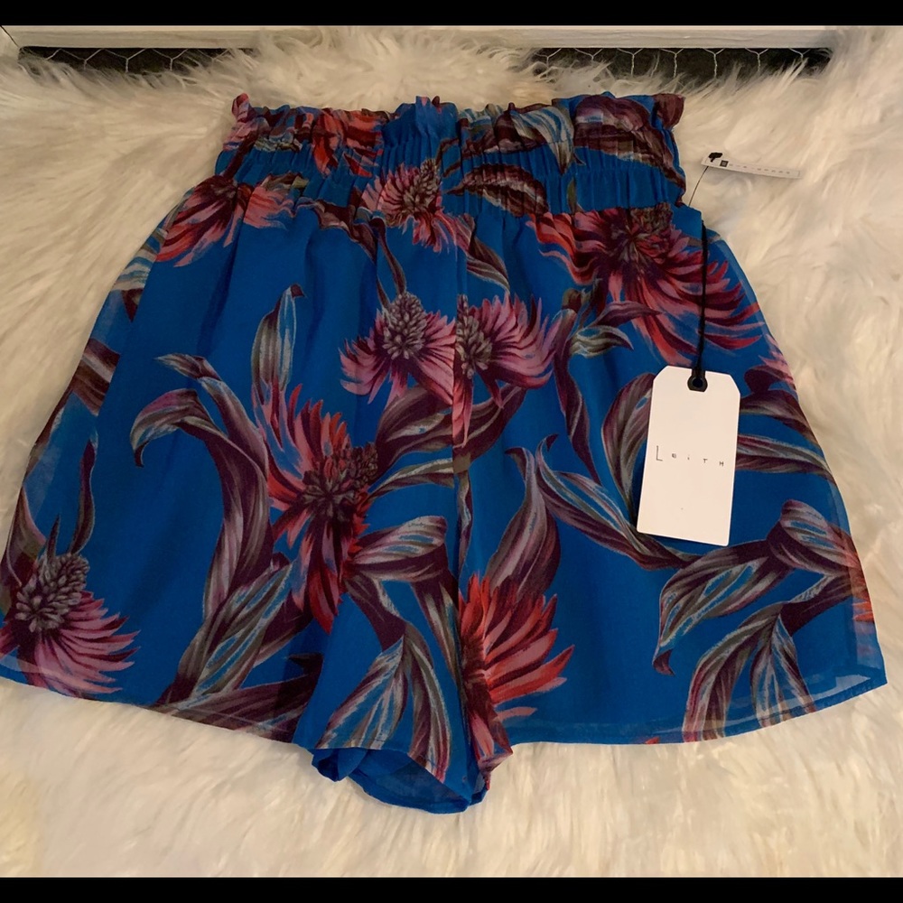 Leith Floaty Shorts NWT